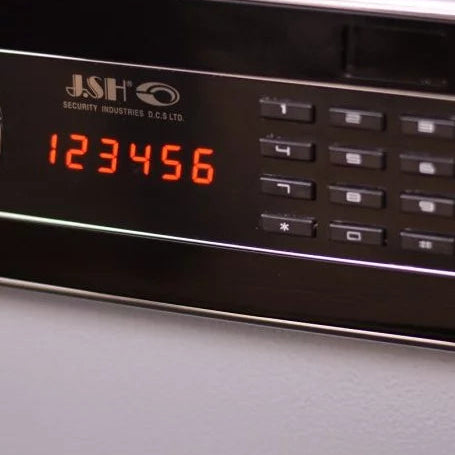 כספת משוריינת לפי דרישות חברת ביטוח בירושלים50   ק"ג M450